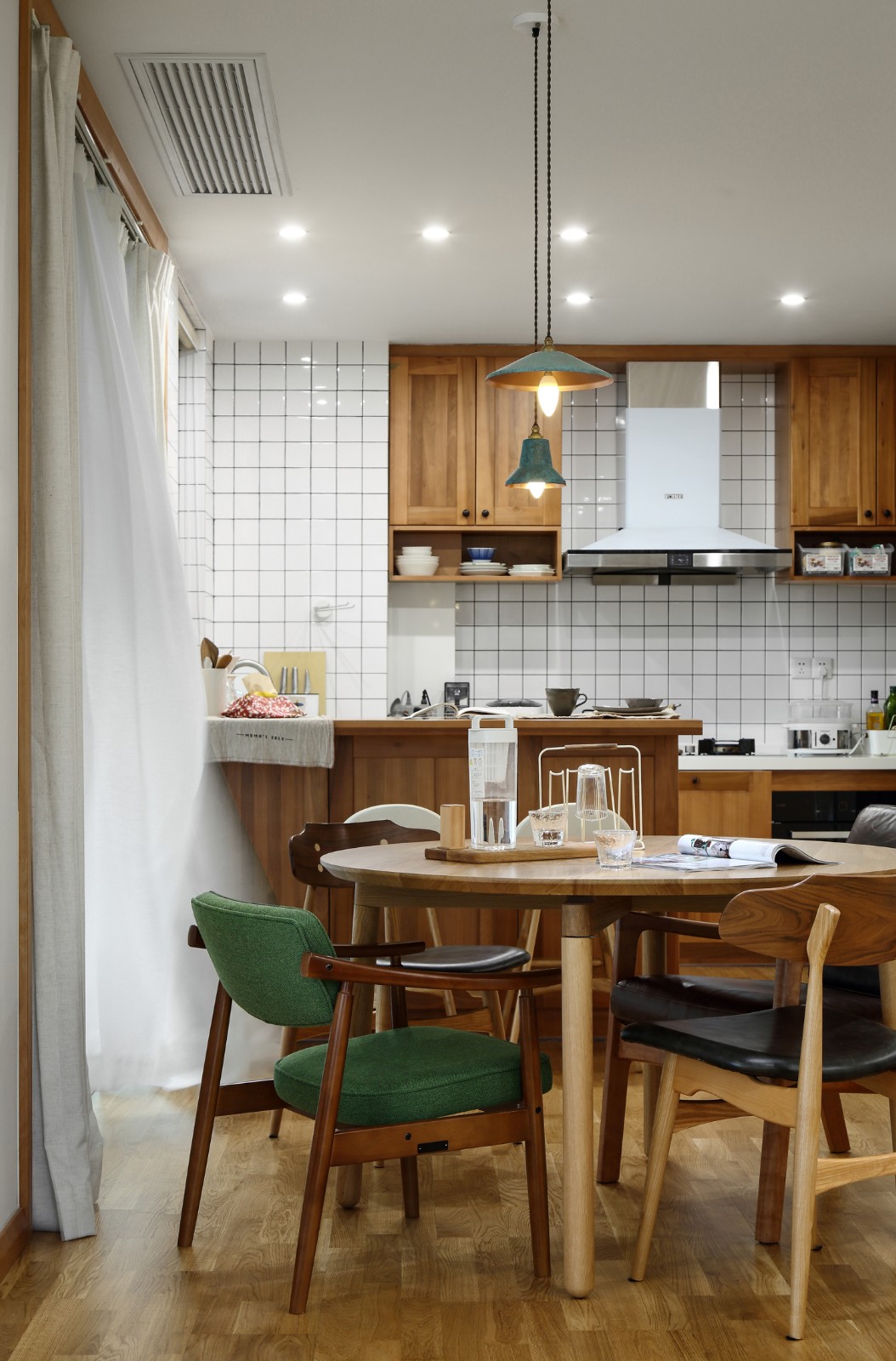 佛山装修公司日式简约风格室内装修效果图-餐厨厅 佛山装修公司日式简约风格室内装修效果图-餐厨厅